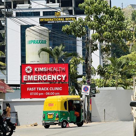 Royal International Hotel Trippapur المظهر الخارجي الصورة